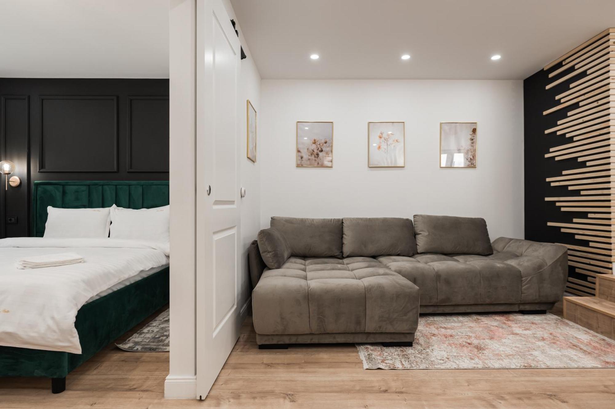 Rope Street Estate Picturesque Apartment Brasov Ngoại thất bức ảnh