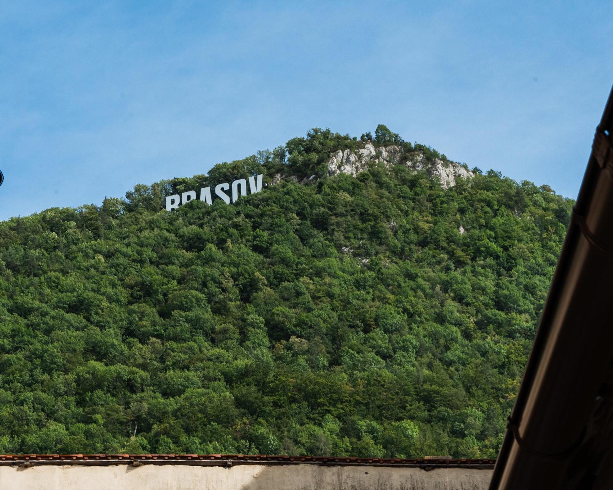 Rope Street Estate Picturesque Apartment Brasov Ngoại thất bức ảnh