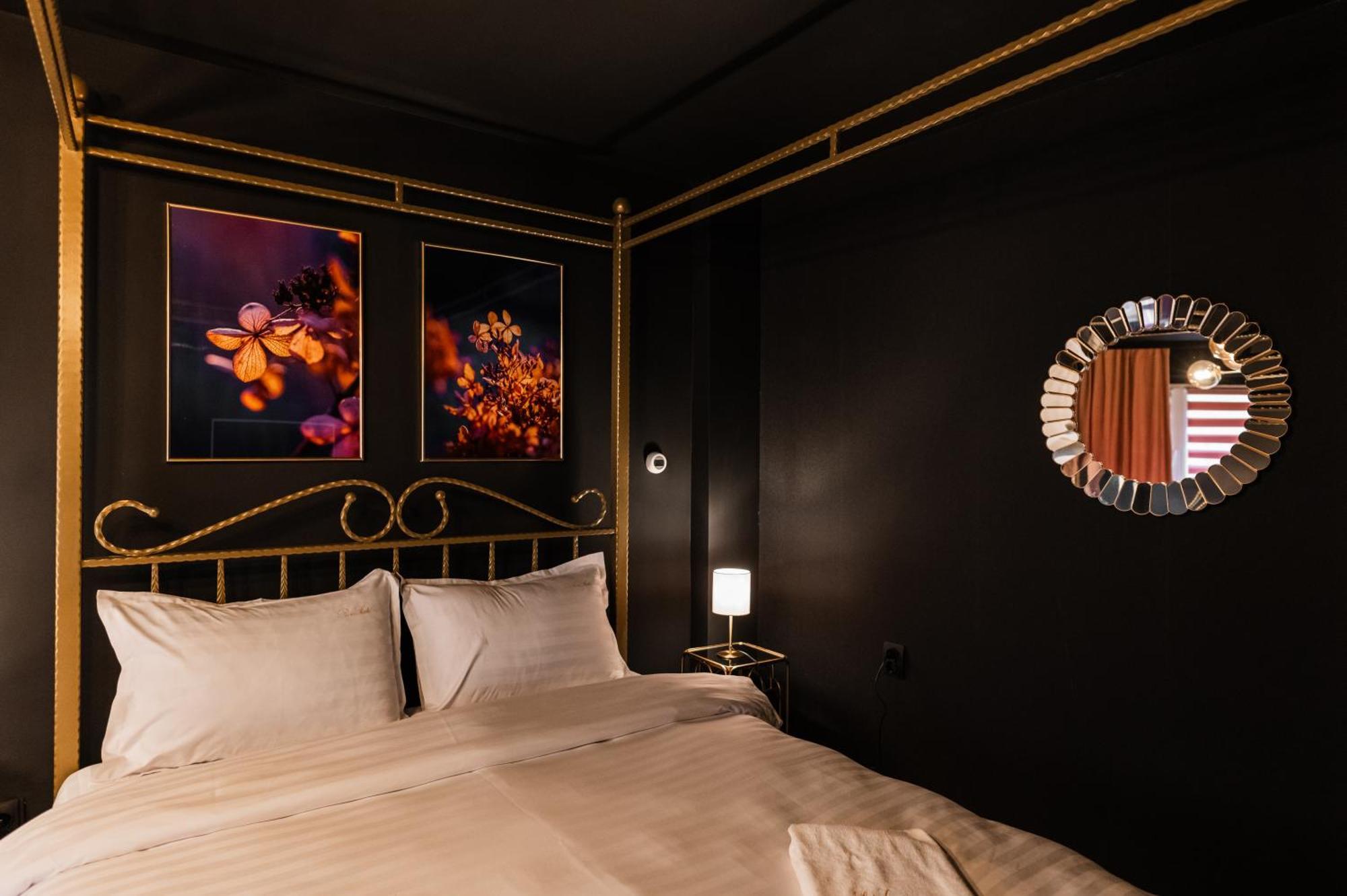 Rope Street Estate Picturesque Apartment Brasov Ngoại thất bức ảnh